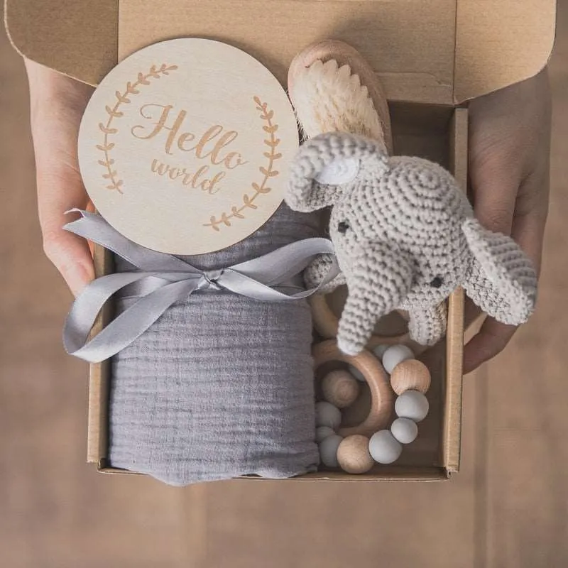 1Set Baby Bath Toy Set Towel Wooden Rattle Bracelet Crochet Products Newborn Bed Bell