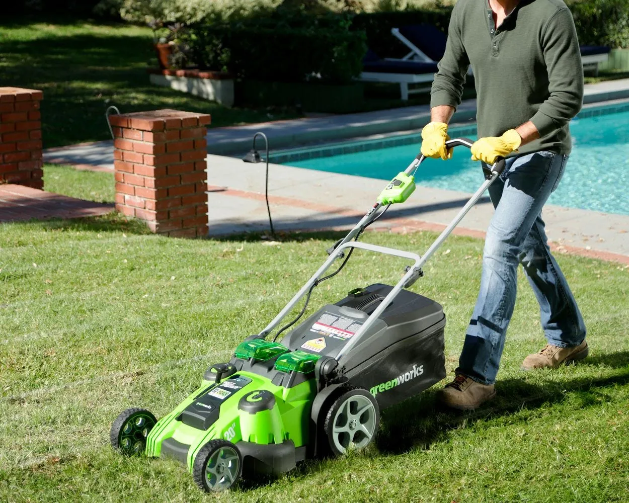 40V 20" Cordless Battery Dual Blade Push Lawn Mower w/ 4.0Ah and 2.0Ah Batteries & Charger